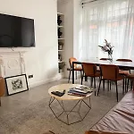 Central 2 Bed In Oxford Street