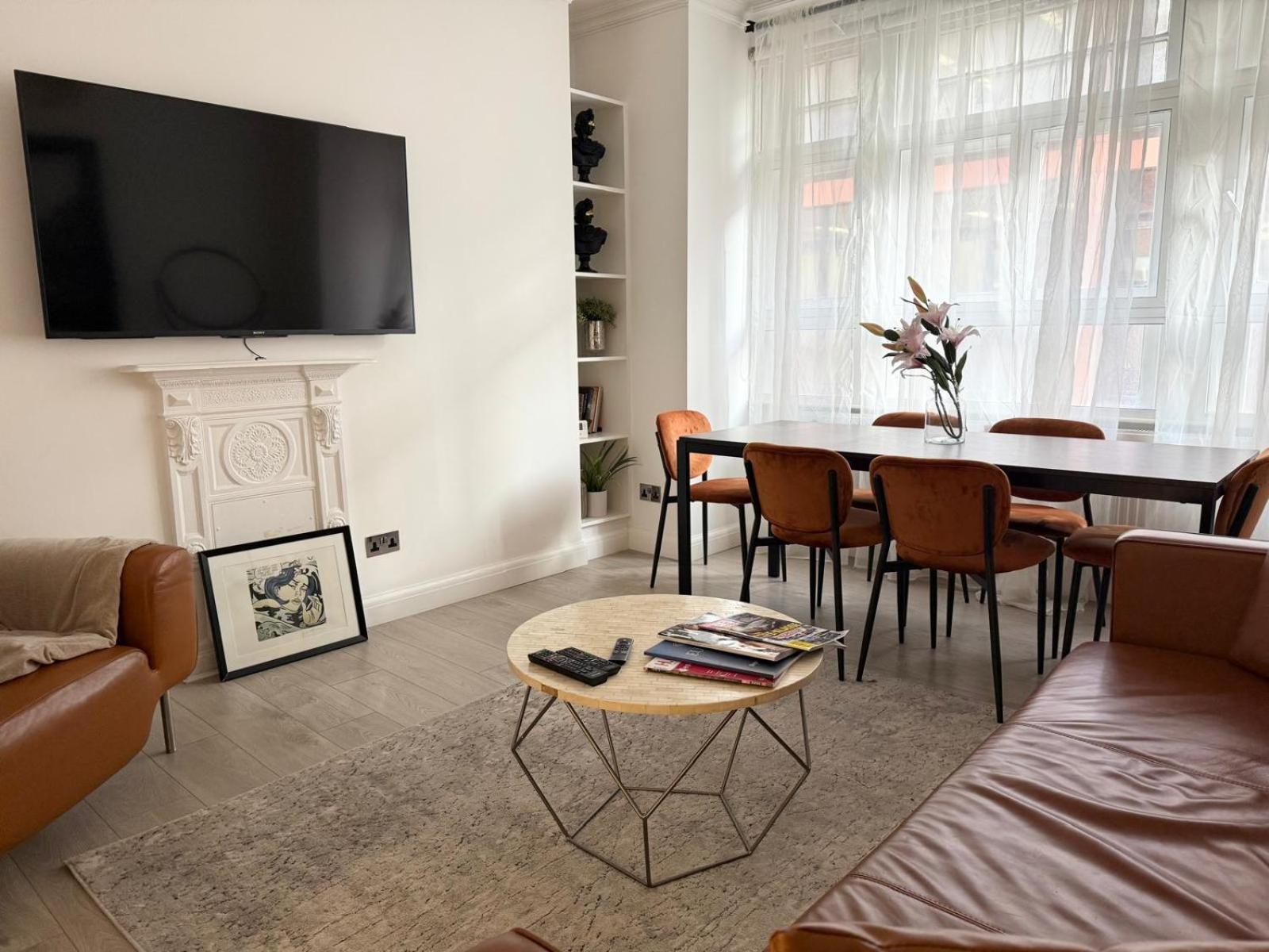 2 Bed In Oxford Street *