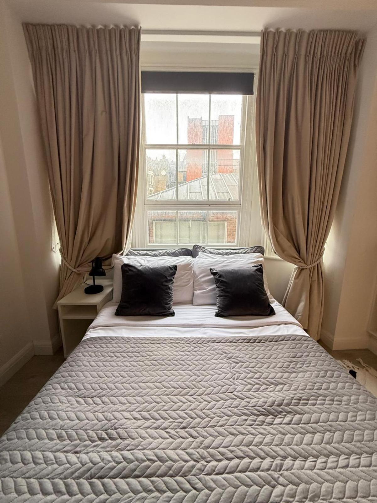 2 Bed In Oxford Street Londra