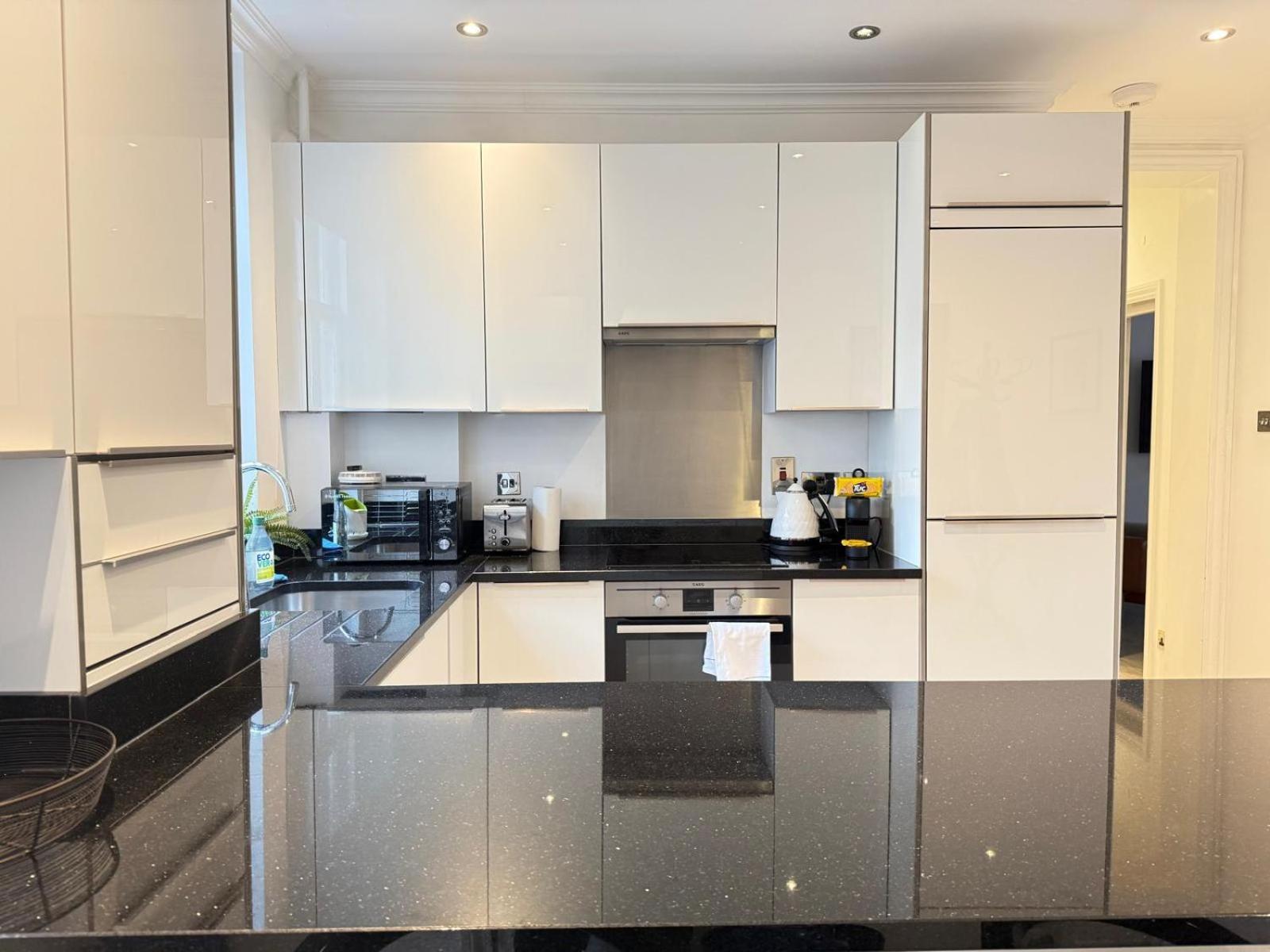 Appartamento 2 Bed In Oxford Street Londra